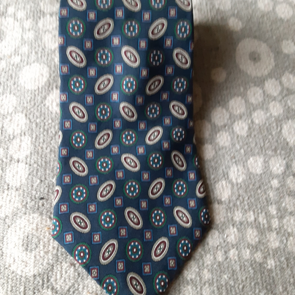 Men's tie